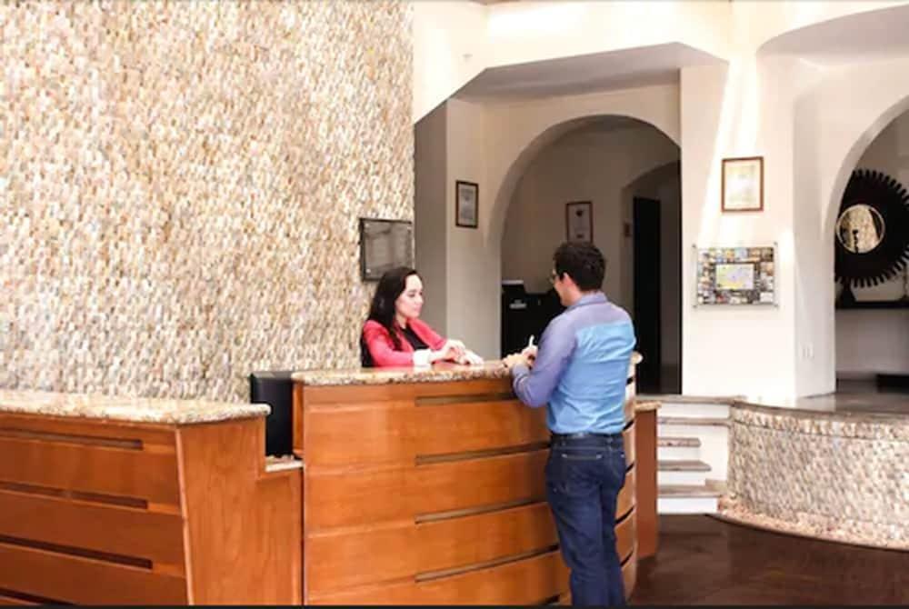 Hotel Posada Virreyes Tlaquepaque Kültér fotó